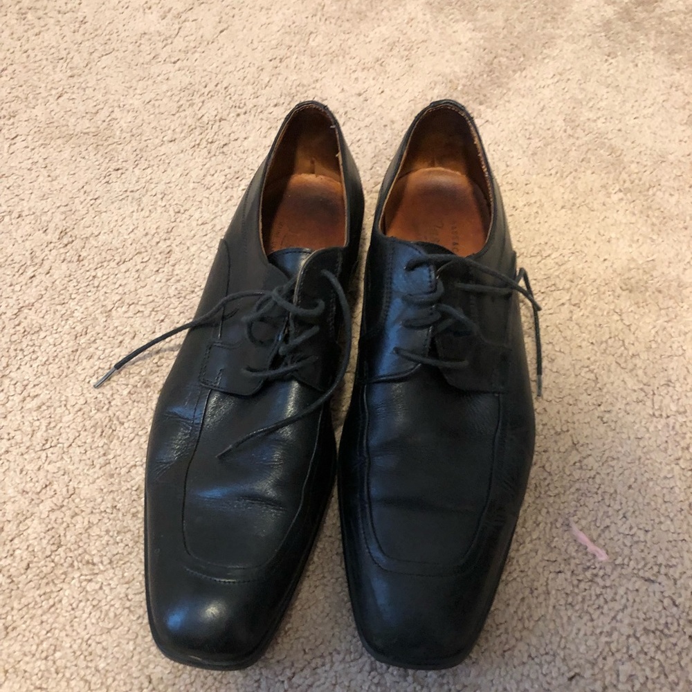 Bass black men’s dress shoes